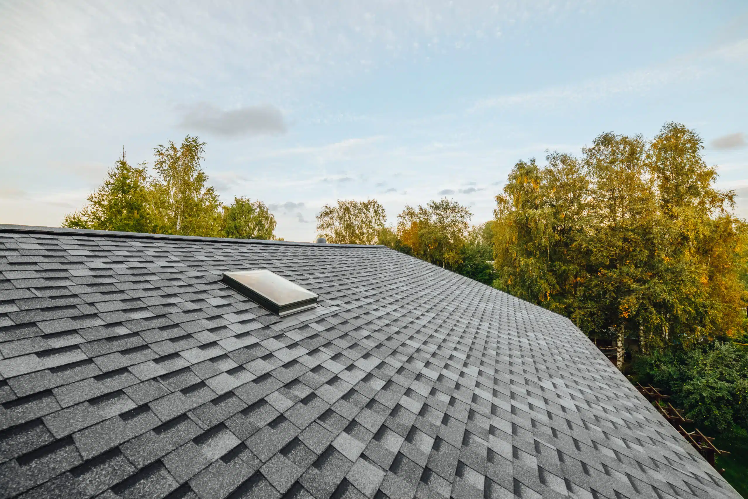 Why does the roof leak? The 5 most common causes!