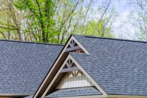 Roof replacement in Roseville signs and reasons