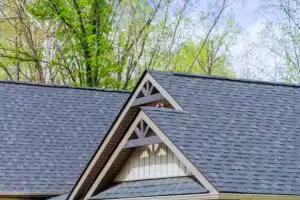 Roof replacement in Roseville signs and reasons